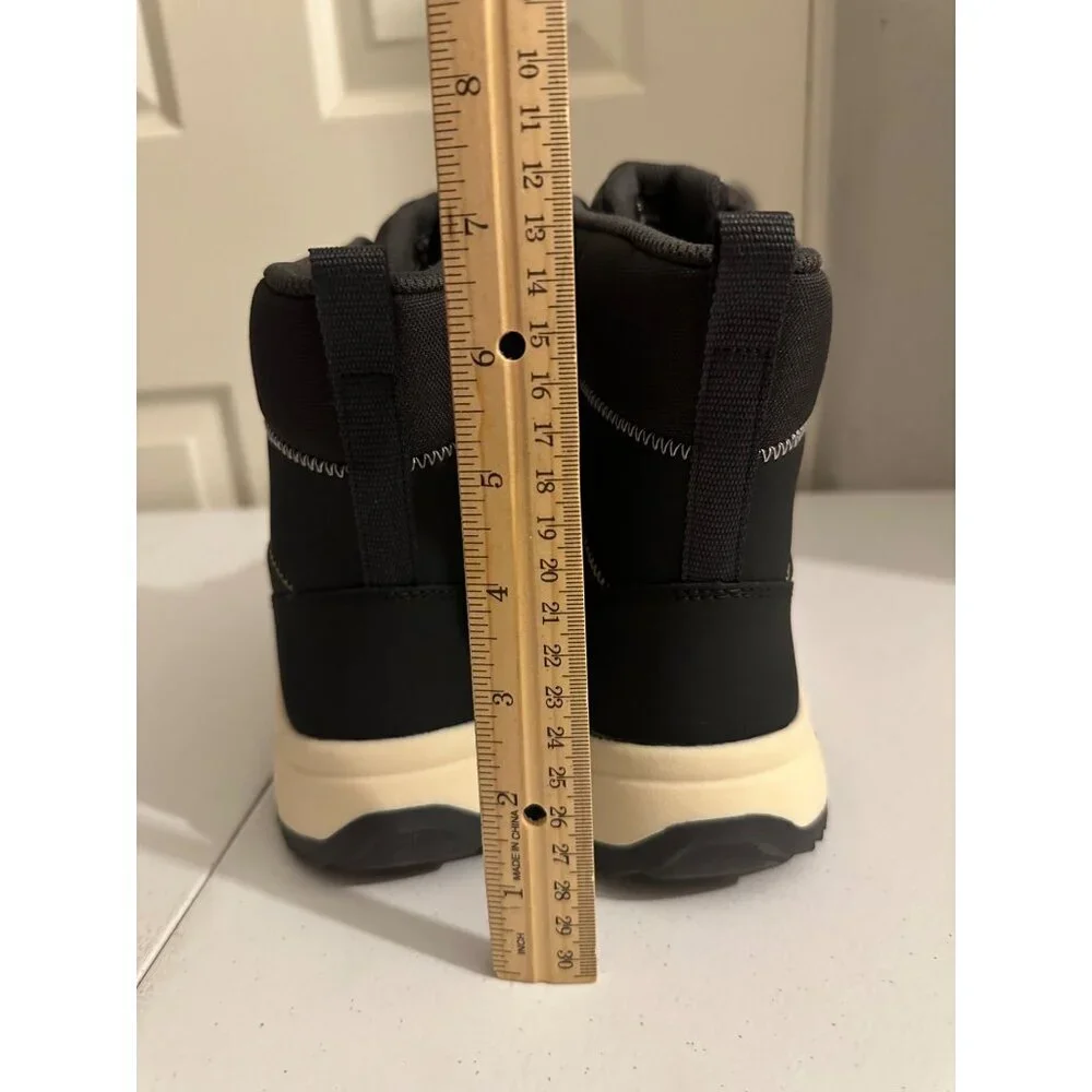 Cat &  Jack Big Kids Noah Waterproof Winter Boots Blue size 5 NWT